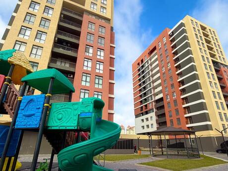 Satılır 2 otaqlı yeni tikili 81 m², Qara Qarayev m.