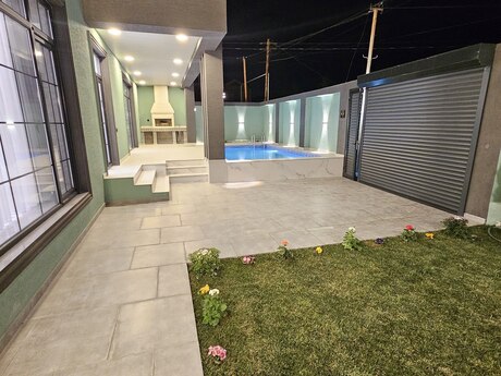 4 otaqlı həyət evi/bağ evi - Şüvəlan q. - 160 m²