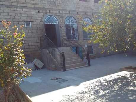 Satılır 6 otaqlı həyət evi/bağ evi 310 m², Binəqədi q.