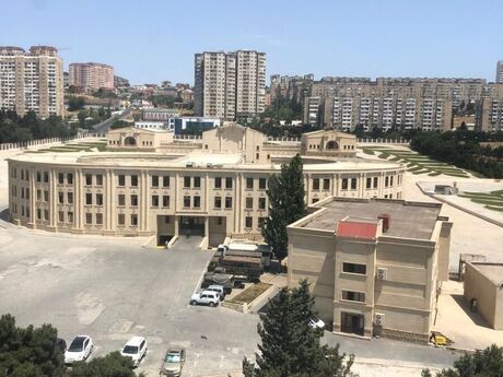 Satlr 2 otaql khn tikili 61 m, Hzi Aslanov m.