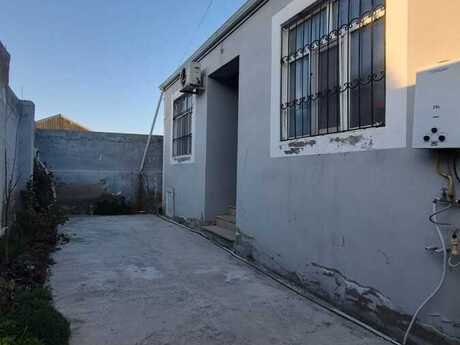 Satılır 3 otaqlı həyət evi/bağ evi 90 m², Binə q.