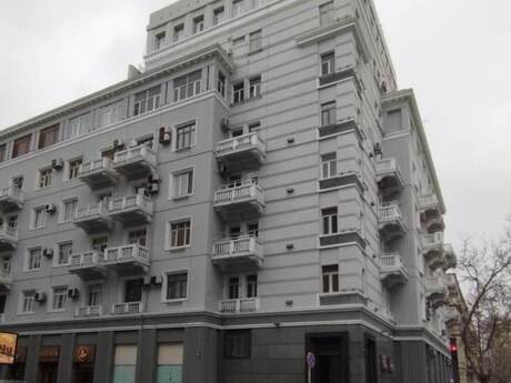 Elan №5911590 - Bakı, Sahil m., 3 otaqlı, 100 m², 5/6 mərtəbə