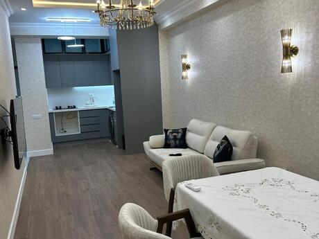 Satılır 2 otaqlı yeni tikili 60 m², Saray q.