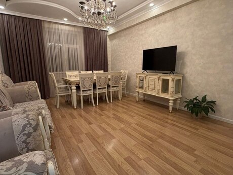 Satılır 3 otaqlı yeni tikili 90 m², Memar Əcəmi m.