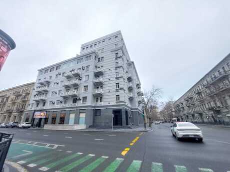 3 otaqlı köhnə tikili - Sahil m. - 90 m²