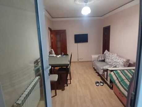 2 otaqlı köhnə tikili - İnşaatçılar m. - 50 m²