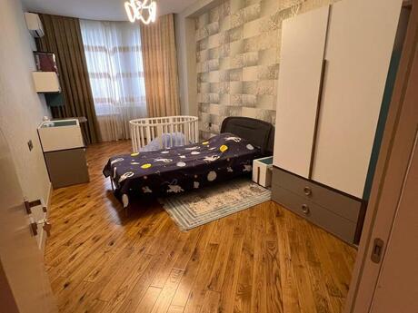 4 otaqlı yeni tikili - Nizami m. - 195 m²