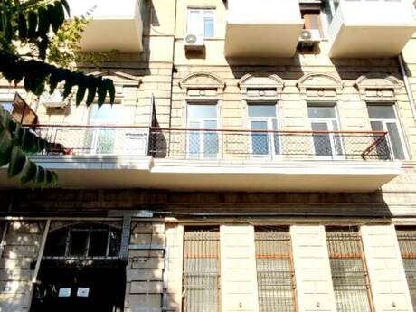 2 otaqlı köhnə tikili - Nizami m. - 56 m²