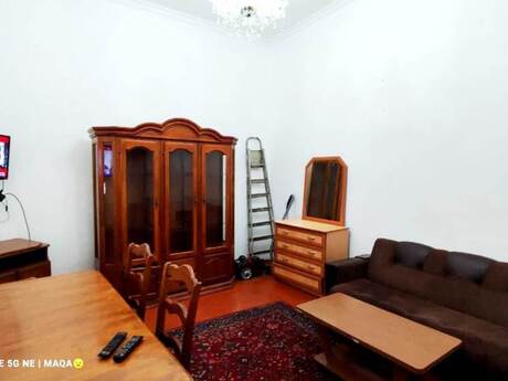 2 otaqlı köhnə tikili - Nizami m. - 56 m²