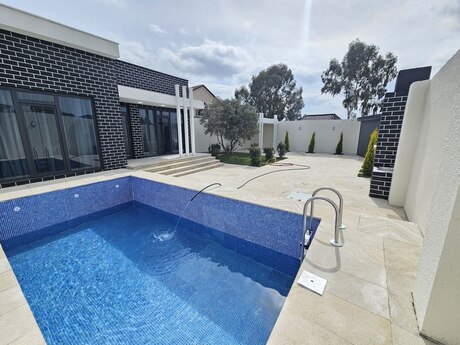 4 otaqlı həyət evi/bağ evi - Şüvəlan q. - 150 m²