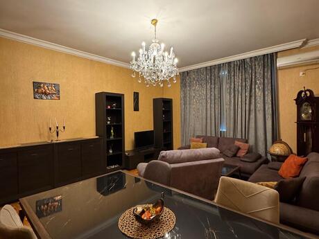 3 otaqlı mənzil, 115 m², Yasamal: 335 000 ₼ 2