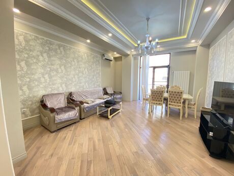 Elan №5937671 - Bakı, Ağ şəhər q., 3 otaqlı, 140 m², 4/7 mərtəbə