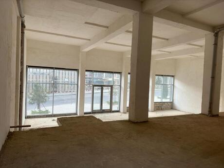 Obyekt - Ağ şəhər q. - 280 m²