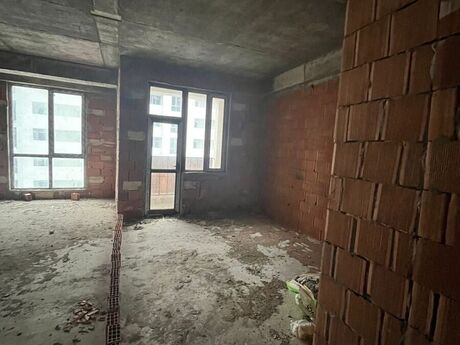 3 otaqlı yeni tikili - Azadlıq Prospekti m. - 92 m²