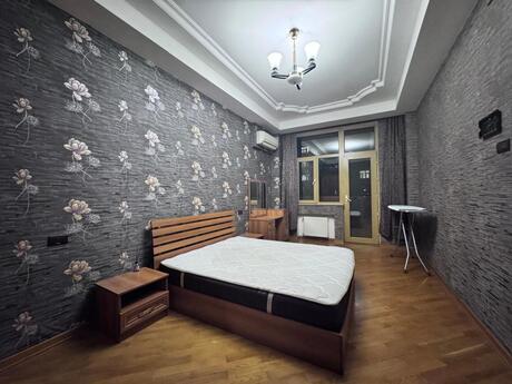 Elan №5937879 - Bakı, 28 May m., 2 otaqlı, 65 m², 8/16 mərtəbə