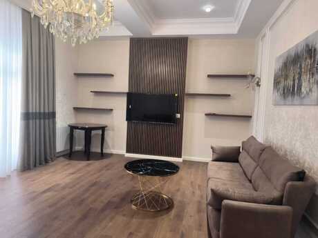 2-комн. новостройка - м. 28 мая - 80 м²