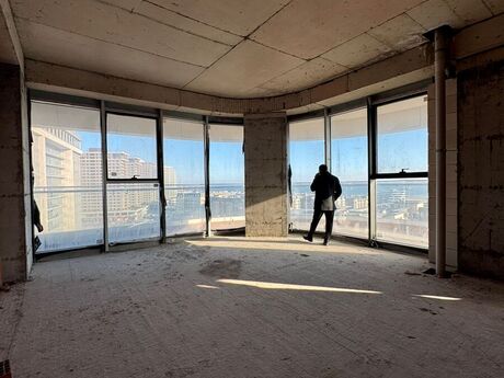 4 otaqlı yeni tikili - Ağ şəhər q. - 224 m²