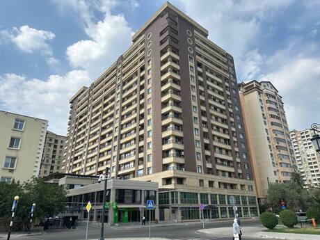 4 otaqlı yeni tikili - Şah İsmayıl Xətai m. - 325 m²