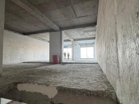 Obyekt - Ağ şəhər q. - 400 m²