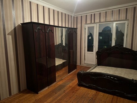 3 otaqlı köhnə tikili - Neftçilər m. - 65 m²