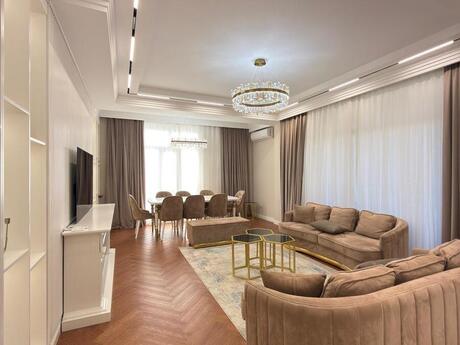 3-комн. новостройка - Насиминский  р. - 160 м²