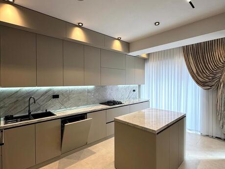 3 otaqlı yeni tikili - Şah İsmayıl Xətai m. - 128 m²