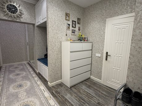 2-комн. новостройка - Насиминский  р. - 80 м²