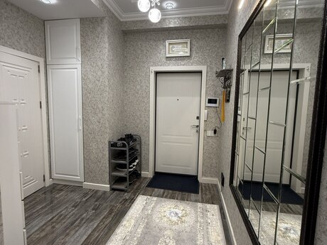 2-комн. новостройка - Насиминский  р. - 80 м²