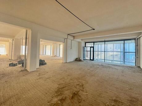 Obyekt - 28 May m. - 740 m²
