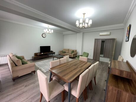4 otaqlı yeni tikili - Ağ şəhər q. - 180 m²