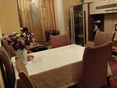 2 otaqlı köhnə tikili - 28 May m. - 65 m²