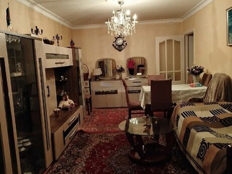 2 otaqlı köhnə tikili - 28 May m. - 65 m²