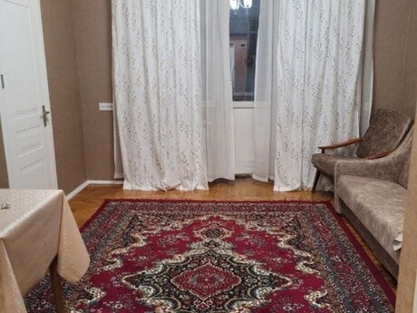 Elan №5938945 - Bakı, 28 May m., 2 otaqlı, 65 m², 2/5 mərtəbə
