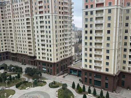2-room apartment for rent, 90 m², Renessans Palace: 1 400 ₼/mo 2