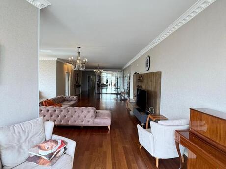 6-комн. новостройка - м. 8 ноября - 350 м²