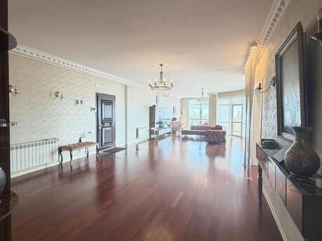 6-комн. новостройка - м. 8 ноября - 350 м²