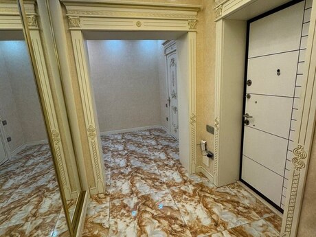 3 otaqlı yeni tikili - 8 Noyabr m. - 150 m²