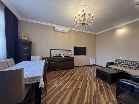 4 otaqlı həyət evi/bağ evi - Masazır q. - 160 m²