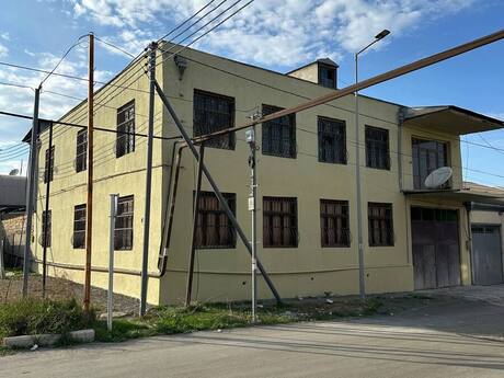 Satılır 4 otaqlı həyət evi/bağ evi 235 m², Gəncə