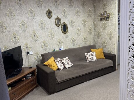 2 otaqlı köhnə tikili - Bakıxanov q. - 55 m²