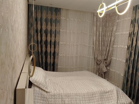 Satılır 2 otaqlı yeni tikili 106.1 m², 8-ci kilometr q.