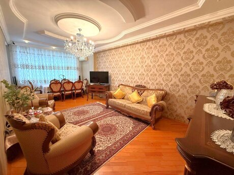 Elan №5940433 - Bakı, Binəqədi r., 3 otaqlı, 110 m², 15/17 mərtəbə