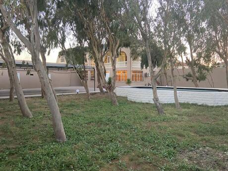 4 otaqlı həyət evi/bağ evi - Mərdəkan q. - 160 m²