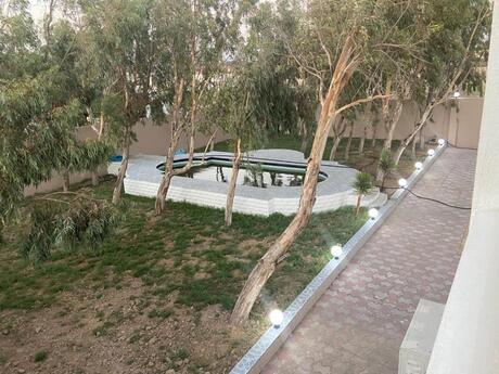4 otaqlı həyət evi/bağ evi - Mərdəkan q. - 160 m²