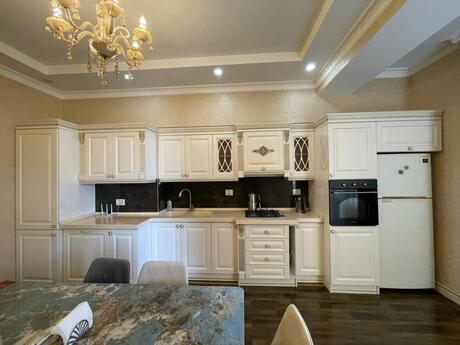 3 otaqlı yeni tikili - Elmlər Akademiyası m. - 170 m²