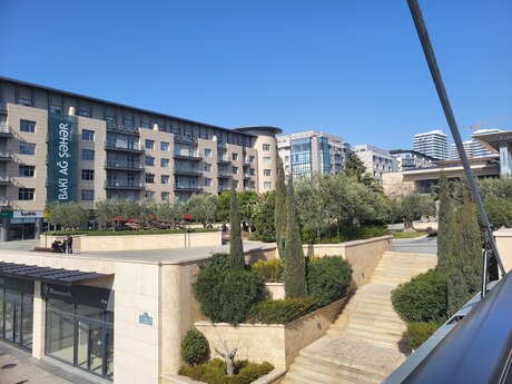 4 otaqlı yeni tikili - Ağ şəhər q. - 176 m²