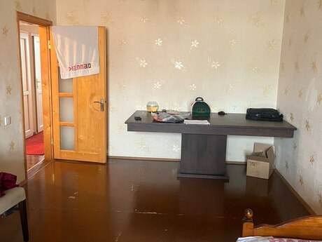 3 otaqlı köhnə tikili - Həzi Aslanov m. - 80 m²