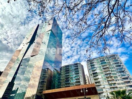 Объявление №5941324 - Баку, Хатаинский р., 9-комн., 370 м²