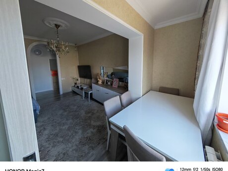 3 otaqlı köhnə tikili - 9-cu mikrorayon q. - 87 m²