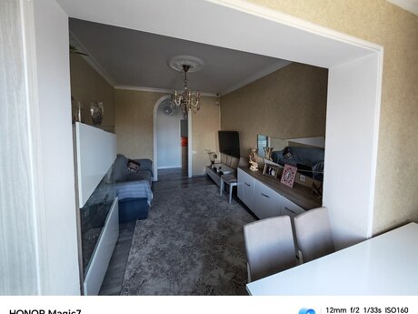 3 otaqlı köhnə tikili - 9-cu mikrorayon q. - 87 m²